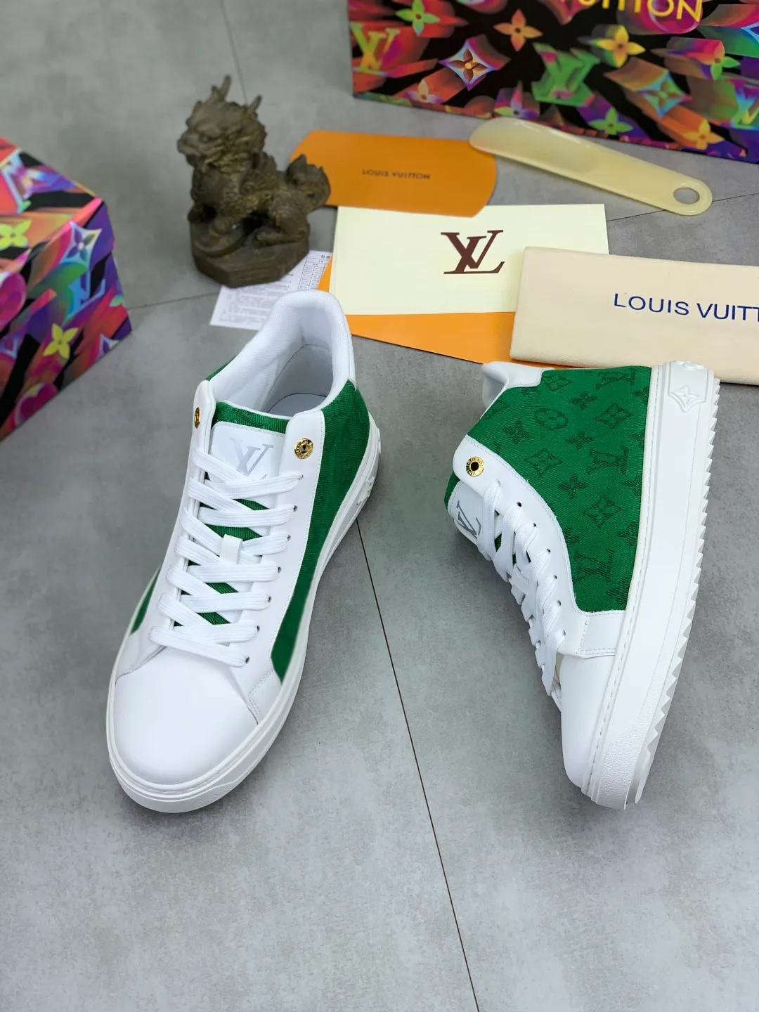 Men's men's shoes 💰P560💰[New model]🆘High-quality cowhide [Louis Vuitton]LV official website latest model🎁casual fashion high-top men's shoes👟hot style💥simple and elegant style, exclusive for trendy men. Unique official website latest brand elements👑original decoration, fashionable and generous, the fabric is made of original denim➕comfortable and breathable mesh lining➕cow leather feet ✅The official website specifies wear-resistant casual outsole, the classic model is taken in real life🎬Color: 4️⃣colors available😍Number of codes: 38-44 Full set of packaging